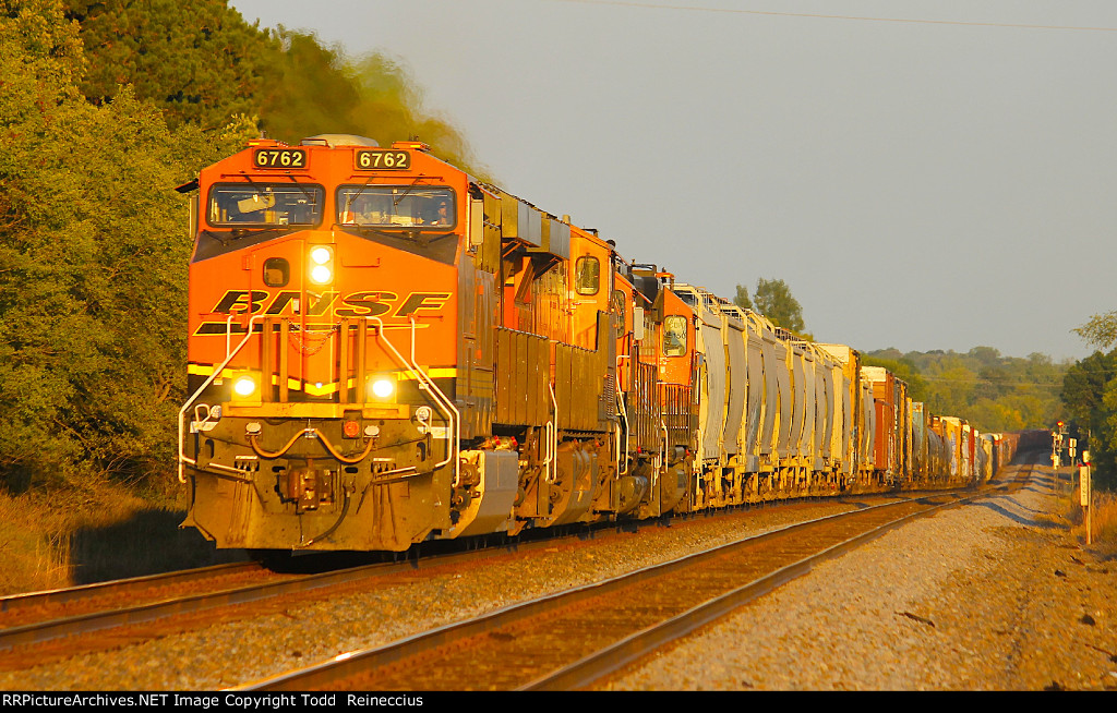 BNSF 6762